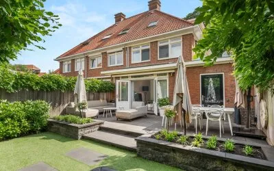Terraced house for sale: Nijverheidplein 29, Uitvindersbuurt Ede