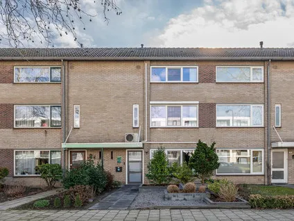 Tussenwoning te koop: Nijverheidslaan 32, Veldhoven