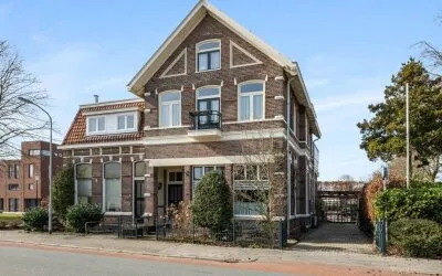 Twee-onder-één-kap te koop: Nijverheidsstraat 1, Wildervank Wildervank