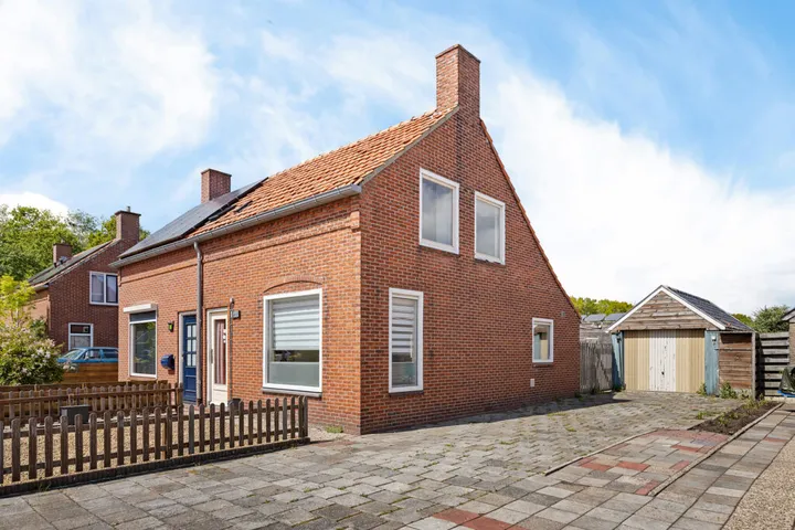 Twee-onder-één-kap te koop: Nijverheidsstraat 7, Zuidbroek Zuidbroek
