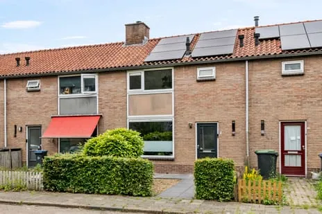 Tussenwoning te koop: Nijverheidstraat 21, Geldermalsen Zuid Geldermalsen