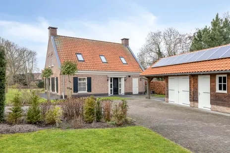 Vrijstaande woning te koop: Nijverheidstraat 345, Zeeheldenbuurt-oost Capelle Aan Den Ijssel