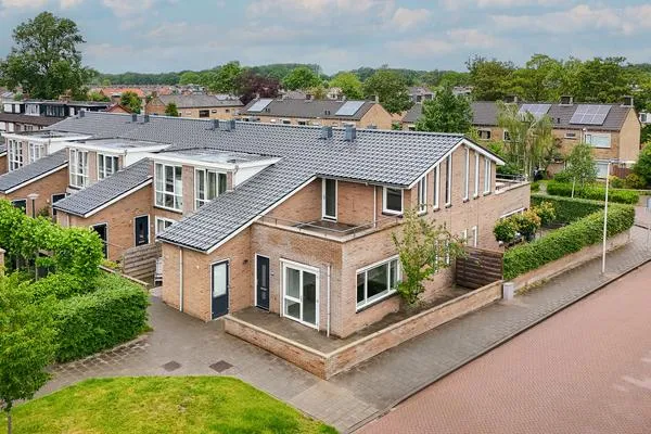 Tussenwoning te koop: Nijverheidsweg 30C, Nico Bergsteijn Woudenberg