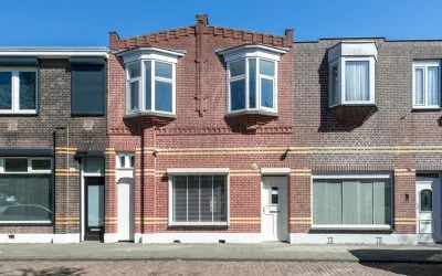 Tussenwoning te koop: Nijverstraat 140, Theresia Oost Tilburg