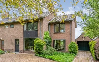 Twee-onder-één-kap te koop: Nilantsweg 43, Spoolde Zwolle