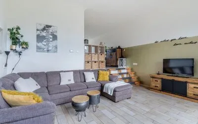 Tussenwoning te koop: Nobellaan 217, Assen