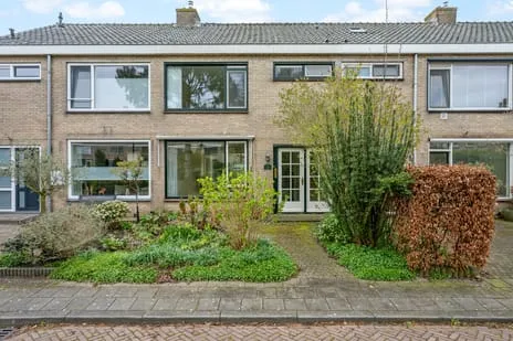 Tussenwoning te koop: Nolensstraat 7, Staatsliedenbuurt Maarssen