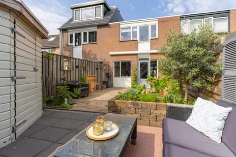 Tussenwoning te koop: Nonnenakker 7, Aetsveld-Noord Weesp