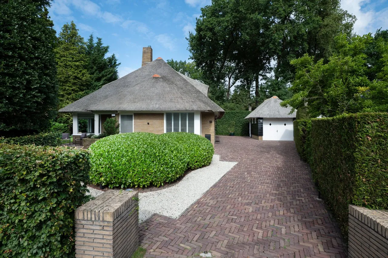 Vrijstaande woning te koop: Noolseweg 13, Laren (Nh)