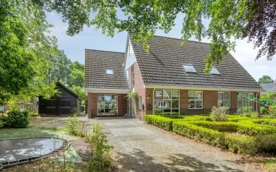 Twee-onder-één-kap te koop: Noord 1, Elsloo Elsloo
