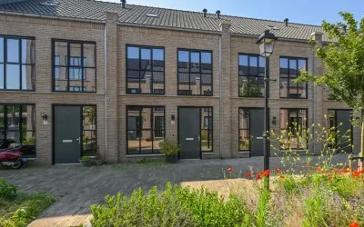 Tussenwoning te koop: Noorddijk 12, Wormerveer Noord Wormerveer