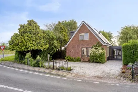 Vrijstaande woning te koop: Noordeinde 1, Lambertschaag Lambertschaag