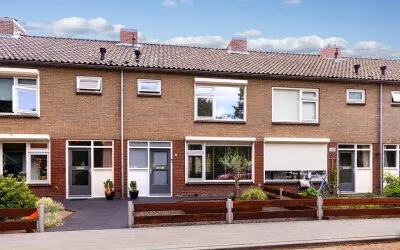 Tussenwoning te koop: Noordeinde 124, Het Grieth Zevenaar