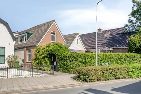 Semi-detached for sale: Noordeinde 154, Roelofarendsveen Roelofarendsveen