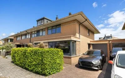 Terraced house for sale: Noordeinde 28, De Haal en De Heul en Noordeinde Oostzaan