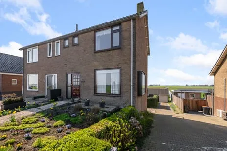 Twee-onder-één-kap te koop: Noordeinde 3A, Noordeinde Zevenhoven