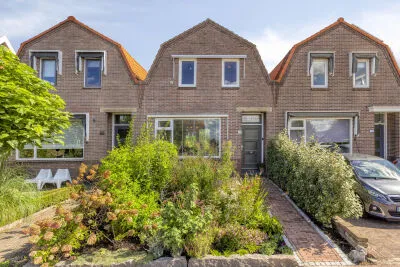 Tussenwoning te koop: Noordeinde 73, Waddinxveen