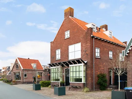 Vrijstaande woning te koop: Noordeinde 77A, Roelofarendsveen Roelofarendsveen