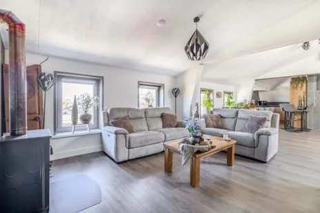 Tussenwoning te koop: Noordelijke Achterweg 12, Nieuwe-Tonge woonkern Nieuwe-Tonge