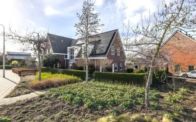Twee-onder-één-kap te koop: Noordelijke Dwarsweg 5, Zevenhuizen Bloemenbuurt Zevenhuizen