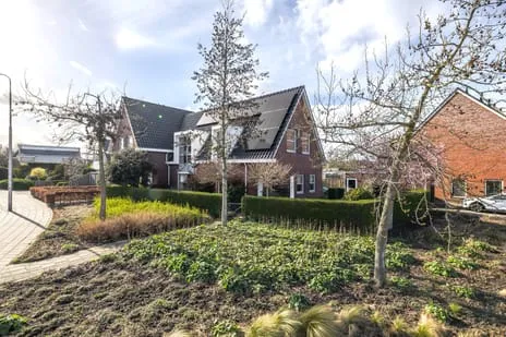 Twee-onder-één-kap te koop: Noordelijke Dwarsweg 5, Zevenhuizen Bloemenbuurt Zevenhuizen (Zh)