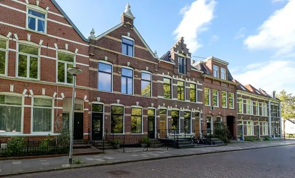 Tussenwoning te koop: Noorderbuitensingel 29, Noorderplantsoenbuurt Groningen