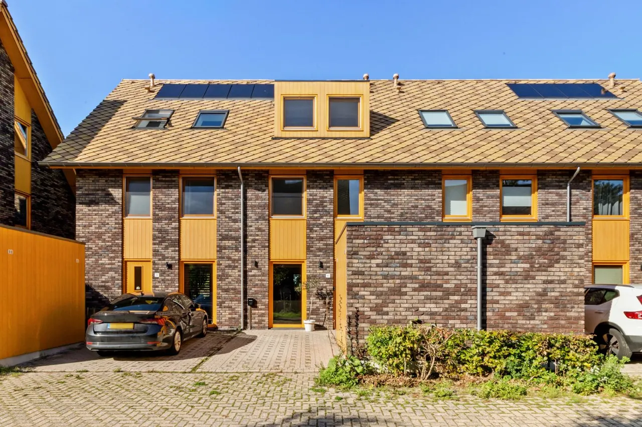 Tussenwoning te koop: Noorderduinslag 41, Almere