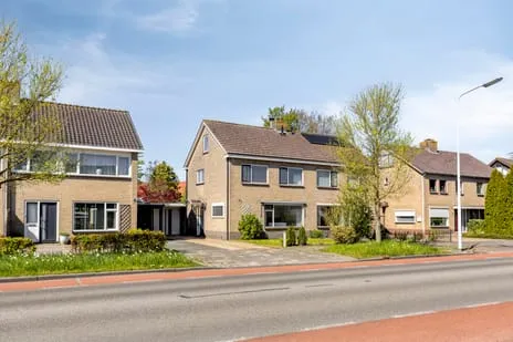 Twee-onder-één-kap te koop: Noorderdwarsvaart 199, Noord-Oost noord Drachten