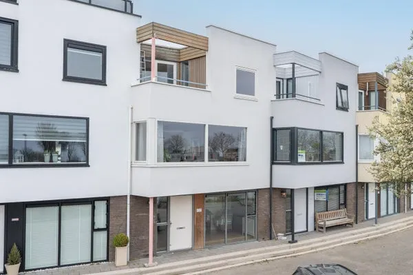 Tussenwoning te koop: Noordereiland 132, Centrum Zeewolde