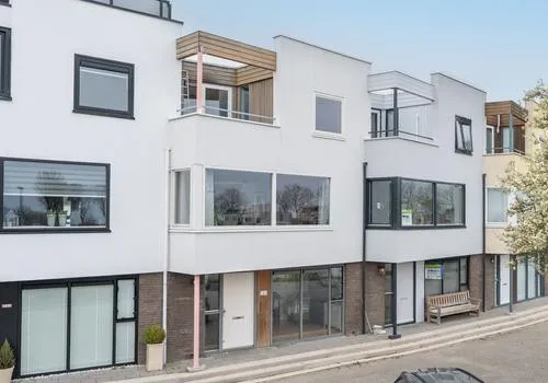 Tussenwoning te koop: Noordereiland 132, Centrum Zeewolde