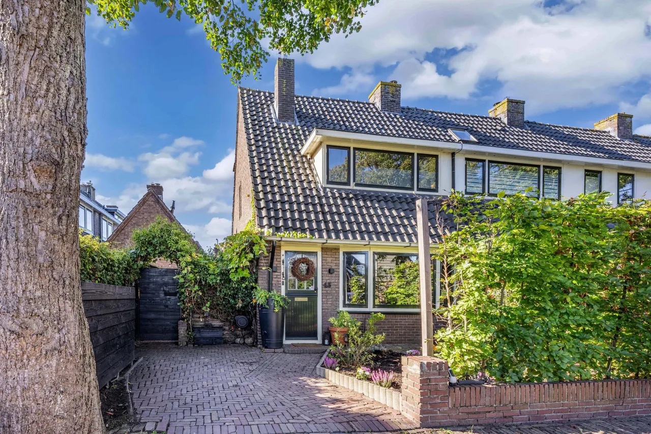 Tussenwoning te koop: Noorderweg 43, Huizen