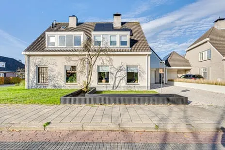 Twee-onder-één-kap te koop: Noordhoeklaan 24, Goes-Noordoost Goes