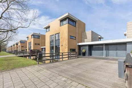 Tussenwoning te koop: Noordhoevelaan 38, Dubbeldam-Noord Dordrecht