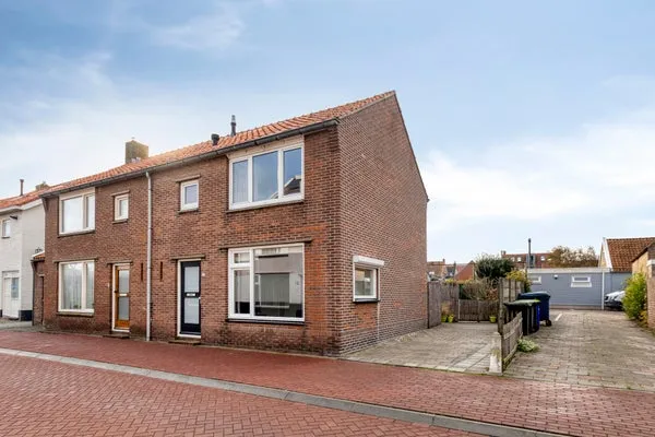 Terraced house for sale: Noordstraat 22, Zoutelande Zoutelande