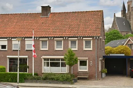 Twee-onder-één-kap te koop: Noordwal 6, Steenbergen (Nb)