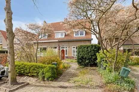 Twee-onder-één-kap te koop: Noordweg 285, Brigdamme Middelburg