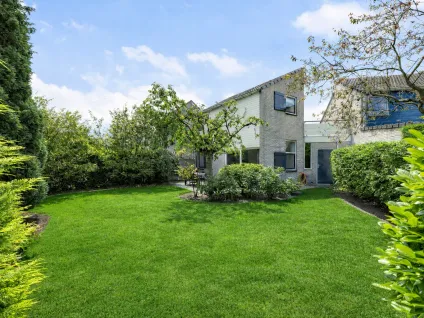 Tussenwoning te koop: Noordzeepark-Haringvliet 75, Ouddorp oude nieuwlandseweg Ouddorp