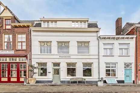 Tussenwoning te koop: Noordzijde Haven 44, Havenkwartier Bergen Op Zoom