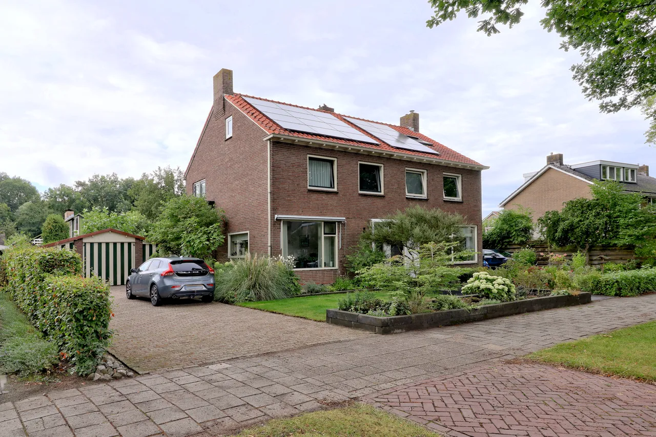 Twee-onder-één-kap te koop: Noordzoom 137, Marknesse