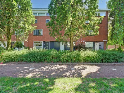 Tussenwoning te koop: Noorse Lijster 3, Meerwijk Uithoorn