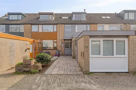 Tussenwoning te koop: Noppenstraat 22, Zwaanshoek Zwaanshoek