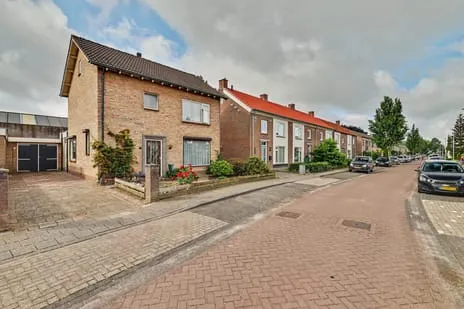 Tussenwoning te koop: Norbertijnerstraat 69, Elshout Elshout