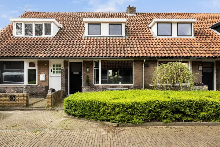 Tussenwoning te koop: Noteboomstraat 12, Oldegalileën Leeuwarden