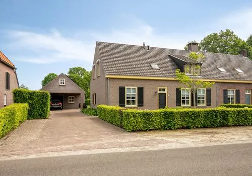 Twee-onder-één-kap te koop: Notel 54A, Snepseind en Bijsterveld Oirschot