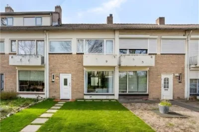 Tussenwoning te koop: Nuenenseweg 53, Braakhuizen-Noord Geldrop