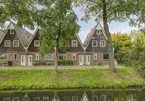 Tussenwoning te koop: Nyswillerpad 27, Rotterdam