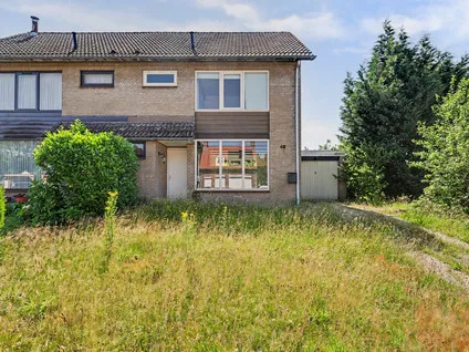 Twee-onder-één-kap te koop: O Lv Vrouw ter Duinenln 42, Ossendrecht Ossendrecht