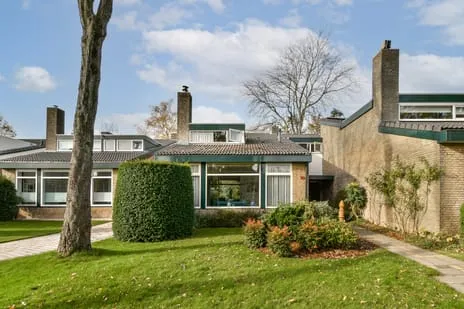 Hoekwoning te koop: Oberonlaan 23, Sterrenburg 1-West Dordrecht