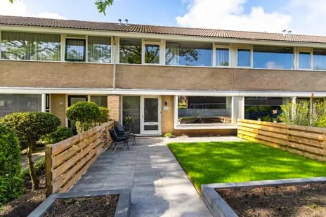 Tussenwoning te koop: Obrechtlaan 106, Componistenbuurt Oost Assen
