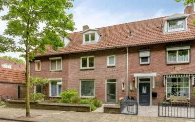 Tussenwoning te koop: Obrechtlaan 38, Bennekel-Oost Eindhoven